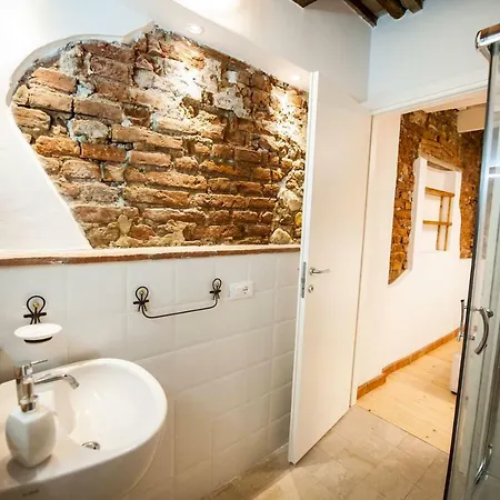 Casa Della Ciri Apartment *